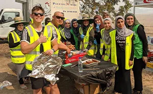 Muslim Community Brings 5 Trucks Of Supplies And Cooks Meals For Exhausted Firefighters In Australia