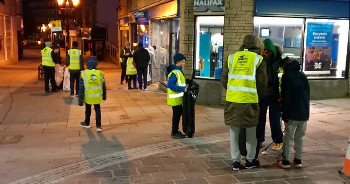 Muslims Across The World Gather To Clean Up The Streets After New Year’s Celebrations