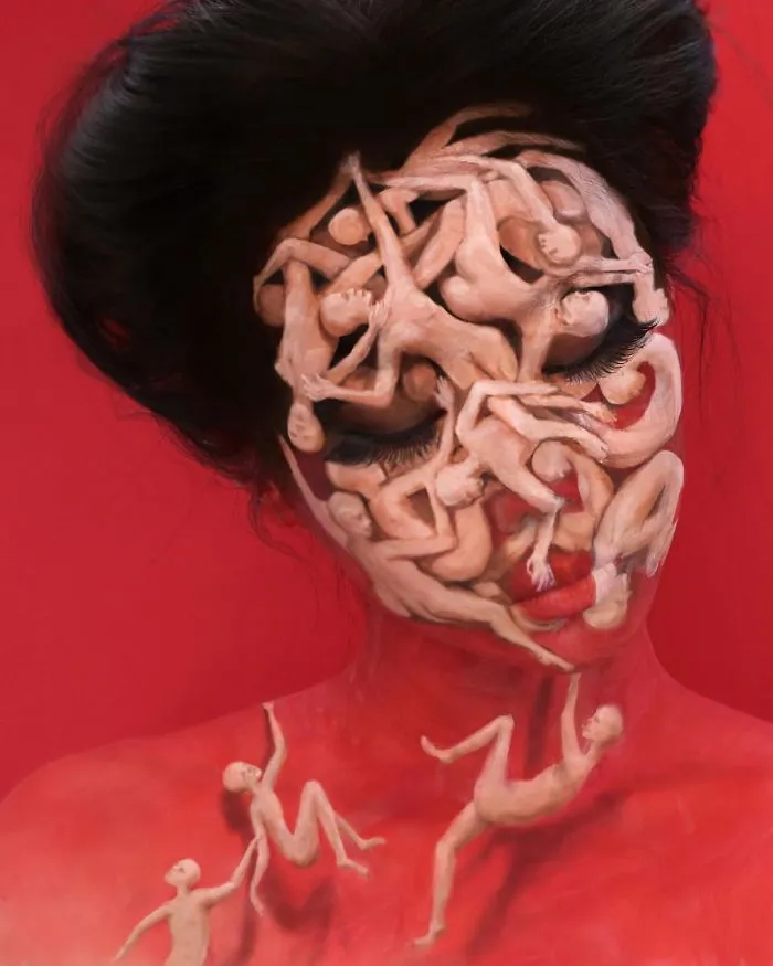 What This Artist Does To Her Face Seriously Messes With People's Minds (30 New Pics)