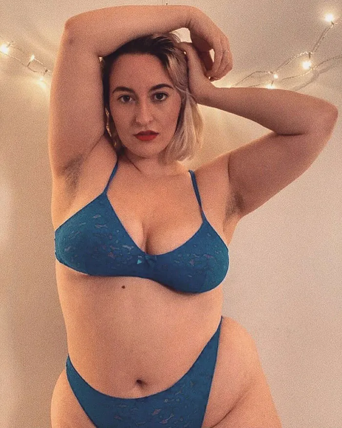 40 Mujeres comparten sus fotos por "Januhairy"