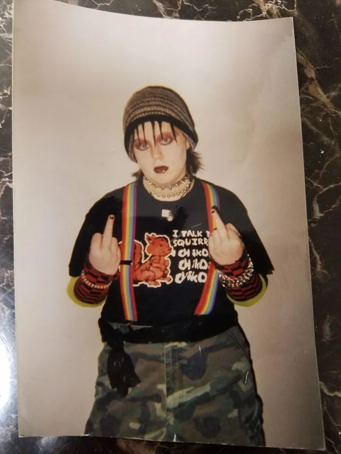 2002, 14 años. Rebelándome contra todo