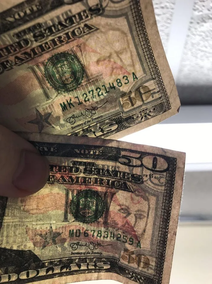La marca de agua en este billete falso