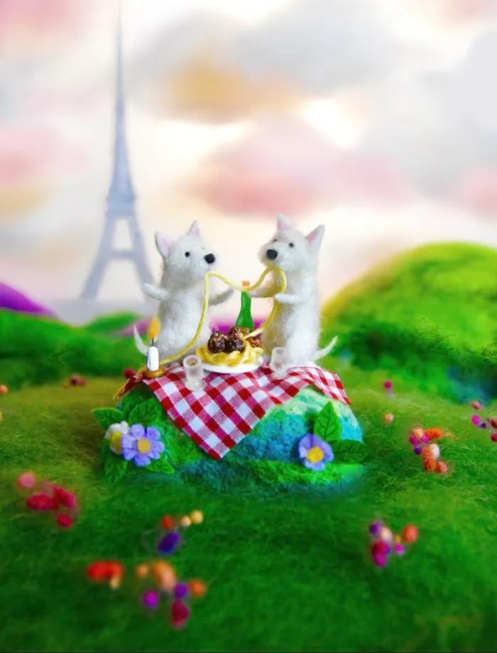 My Teenage Daughter Built Me A Theatre Box So I Could Create Dreamy 3D Scenes With My Needle-Felted Animals (40 Pics)