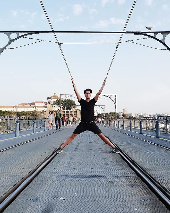 Here Are My 30 Best Optical Illusions That Were Made Without Any Editing Software