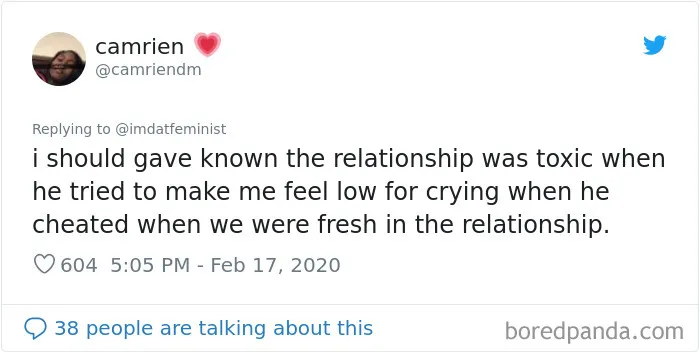 People Share 'Red Flags' They Ignored In Their Relationships That Turned Out To Be Very Toxic (30 Pics)