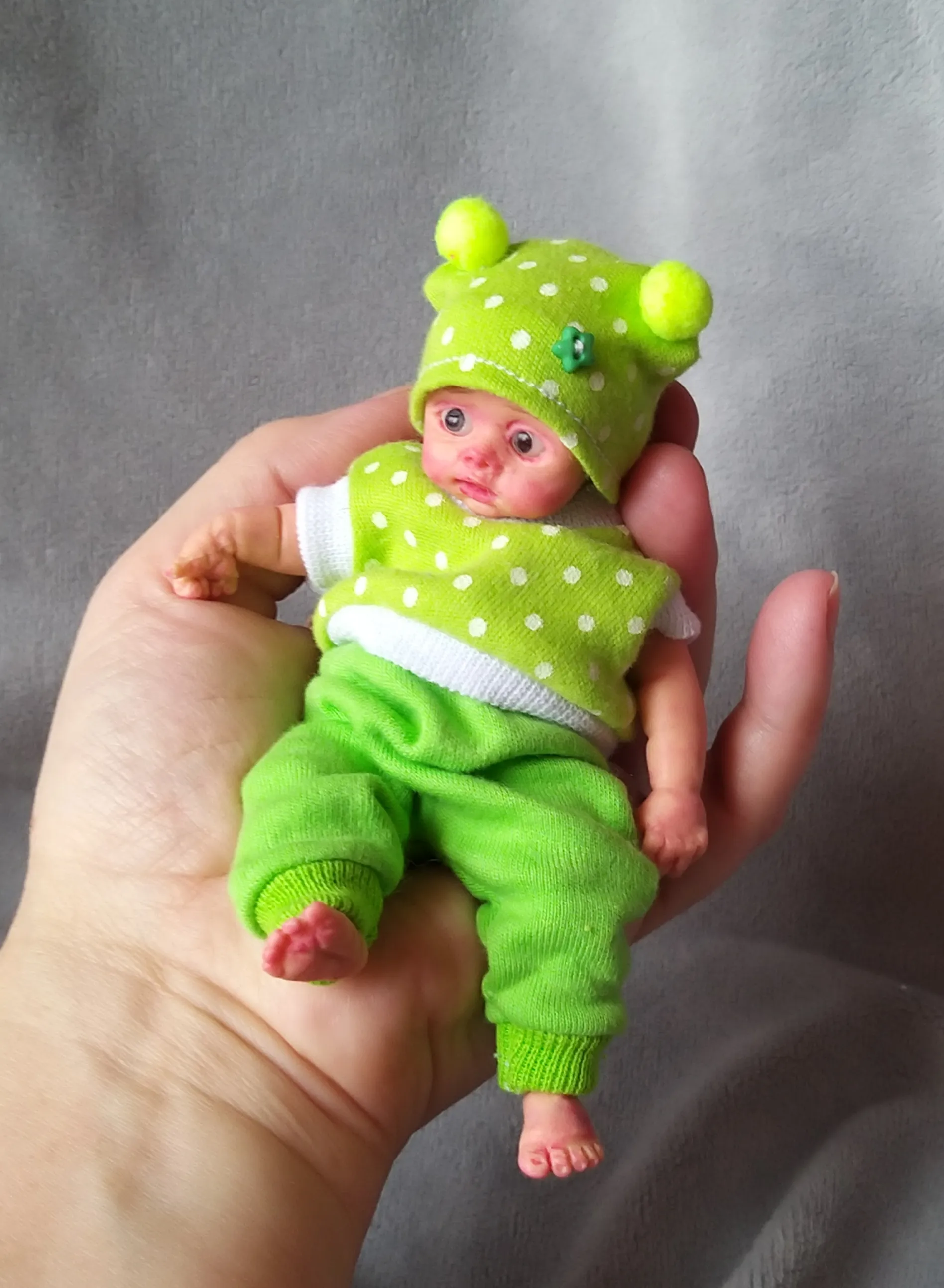 Programmer From Kazakhstan Makes Miniature Silicone Dolls