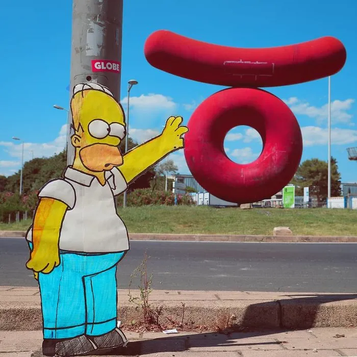 34 Illustrations Of Pop Culture Characters By EFIX Blend Into Walls And Sidewalks
