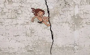 34 Illustrations Of Pop Culture Characters By EFIX Blend Into Walls And Sidewalks