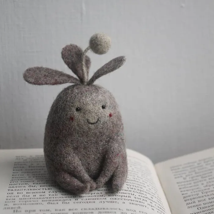 Theater Artist Receives A Pack Of Wool As A Gift, Becomes A Toy Designer (35 Pics)