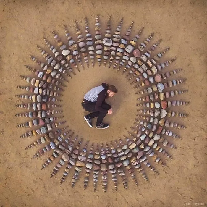 Artist Arranges Stones In Stunning Patterns On The Beach, Finds It Very Therapeutic (30 Pics)