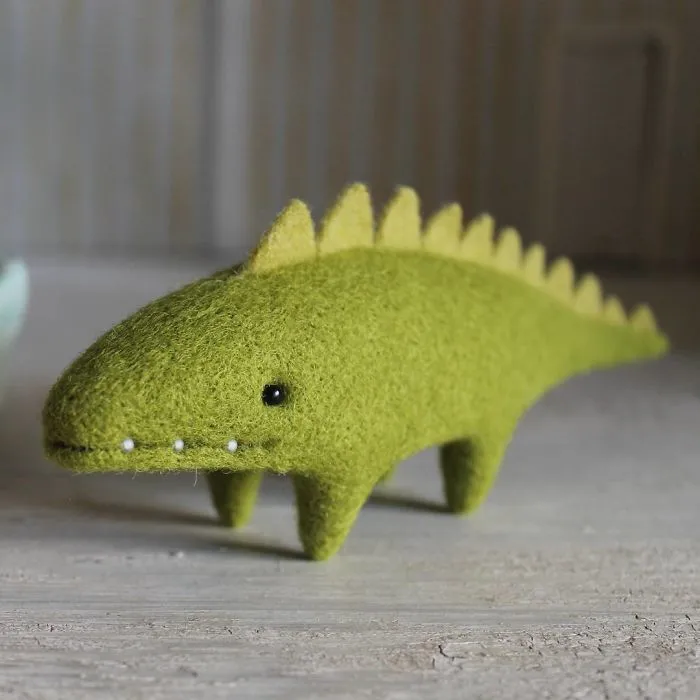 Theater Artist Receives A Pack Of Wool As A Gift, Becomes A Toy Designer (35 Pics)