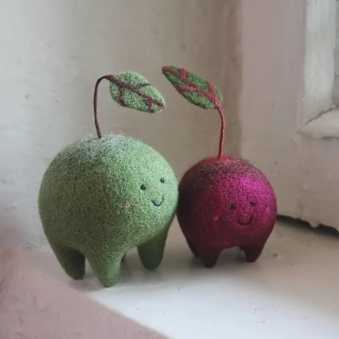 Theater Artist Receives A Pack Of Wool As A Gift, Becomes A Toy Designer (35 Pics)