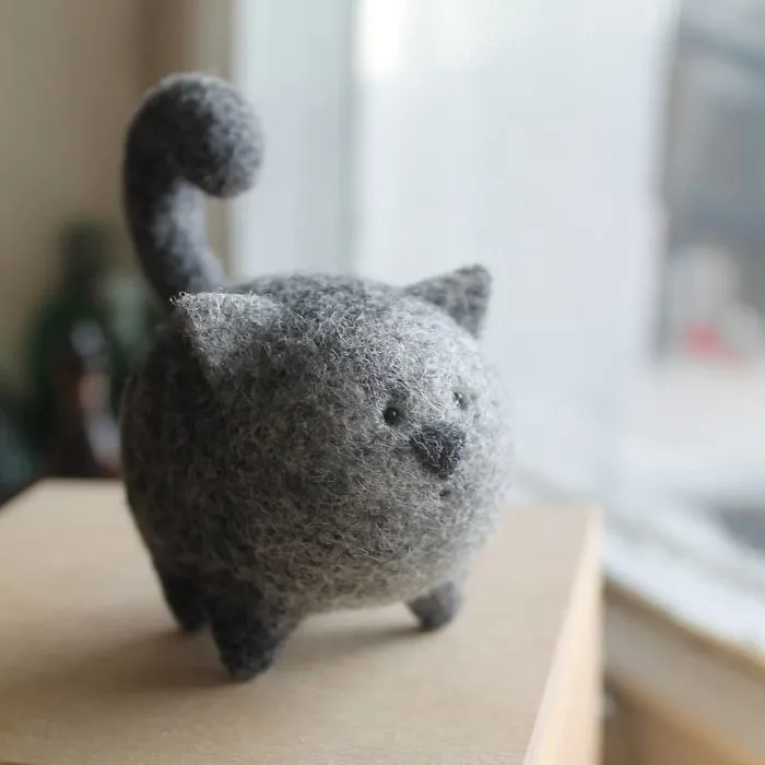 Esta artista dramática recibió un paquete de lana como regalo, y se convirtió en diseñadora de juguetes (35 fotos)