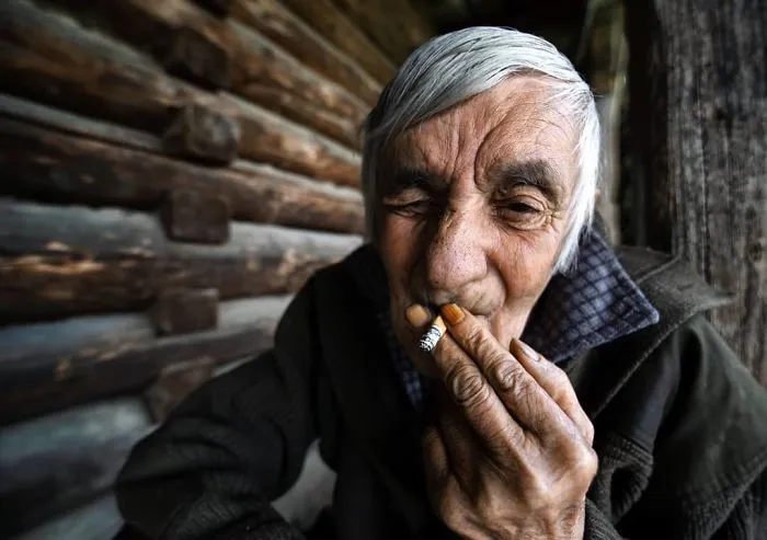I Photographed Transylvanian Elders Who Preserve Centuries-Old Traditions And Habits (26 Pics)