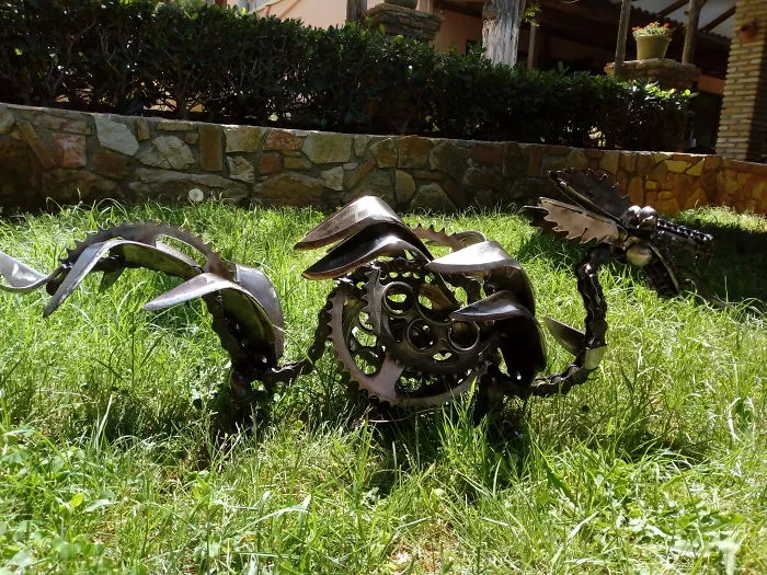 Things You Would Throw To The Garbage Become Metal Sculptures