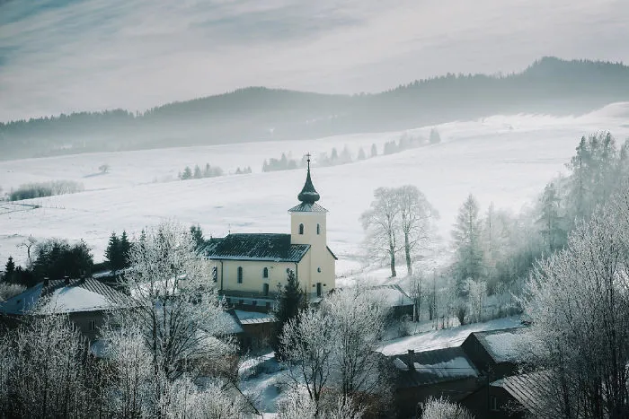 I've Got Lost In The Winter Wonderland And Captured These Photographs (14 Pics)