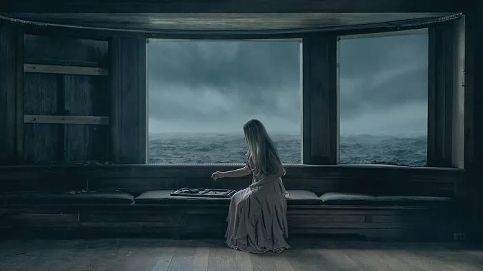 Photographer Captures Eerie Portraits That Look Like Horror Movie Posters (81 Pics)