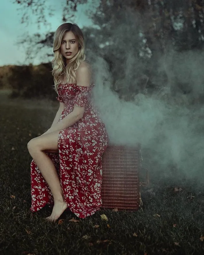 Photographer Captures Eerie Portraits That Look Like Horror Movie Posters (81 Pics)