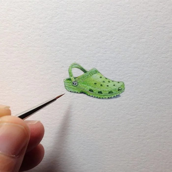 These 96 Tiny Paintings By Brooke Rothshank Are One-Inch Replicas Of Everyday Things