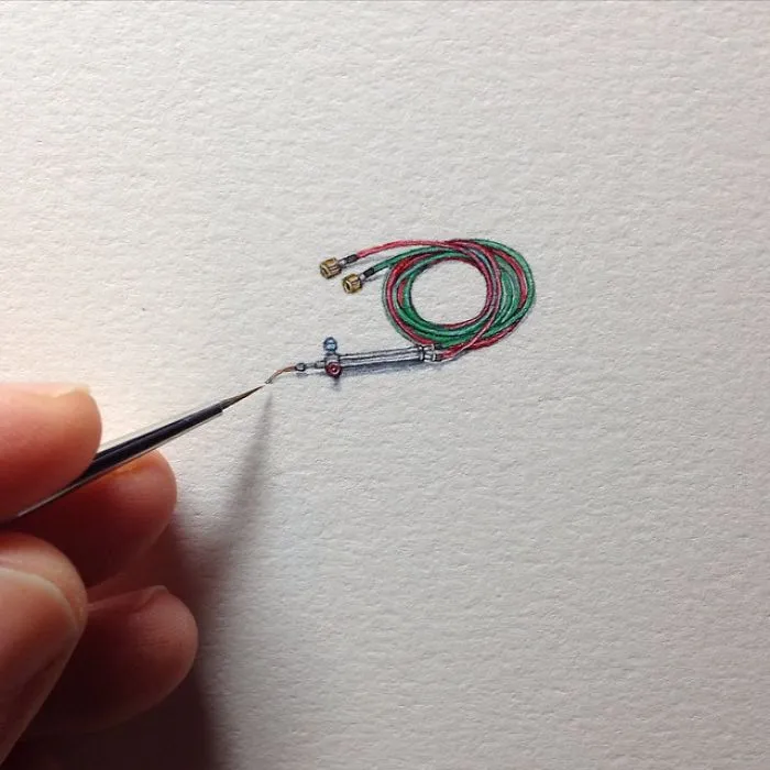 These 96 Tiny Paintings By Brooke Rothshank Are One-Inch Replicas Of Everyday Things