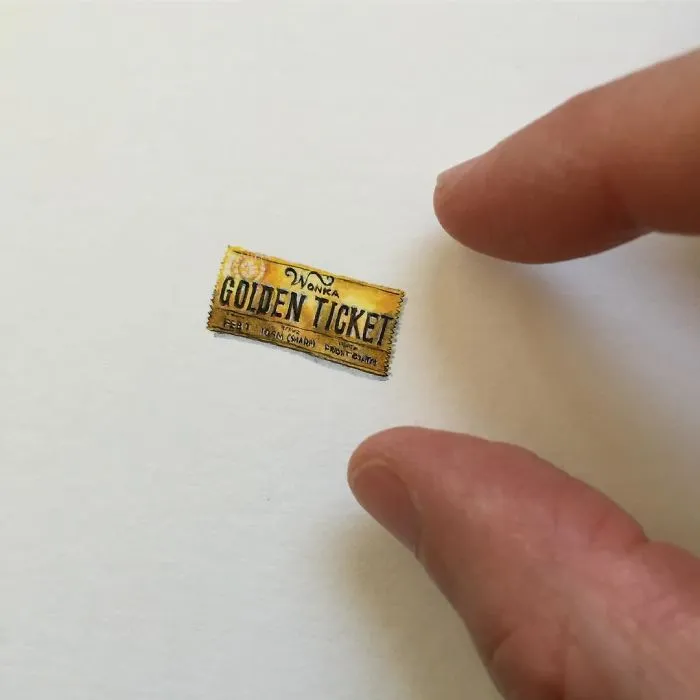 These 96 Tiny Paintings By Brooke Rothshank Are One-Inch Replicas Of Everyday Things