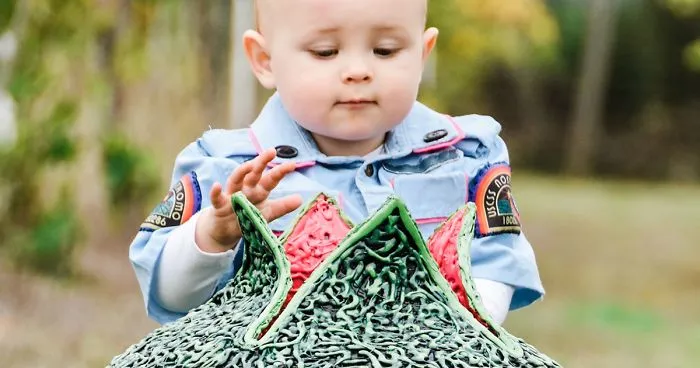 The Alien Maternity Photoshoot Xenomorph Turns One