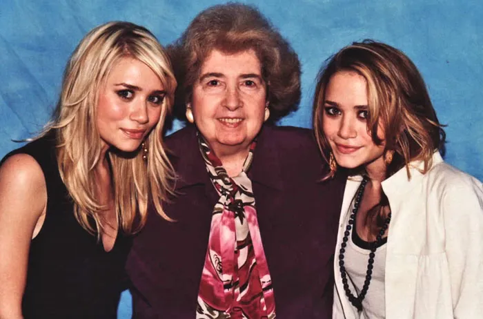 Ashley And Mary-Kate Olsen