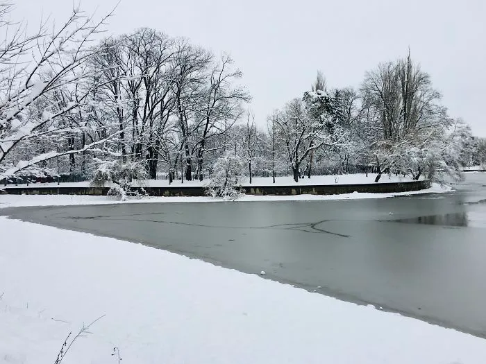 I Captured Bucharest Under Snow (30 Pics)