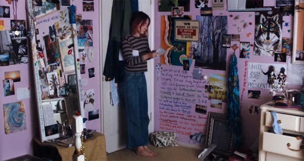This 90s Bedroom Style On Screen Will Make You Feel Nostalgic