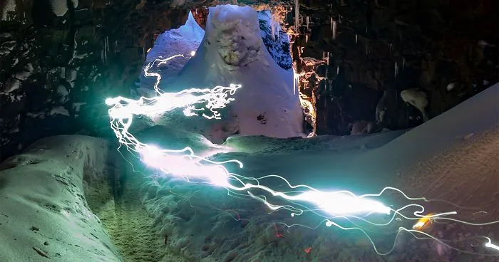 I Photographed Lava Tubes In Iceland After A Violent Snowstorm (12 Pics)