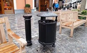 French Photographer Takes Pictures Of Street Trash Bins Around The World