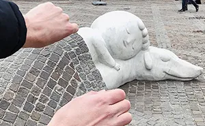 Here Are My 30 Best Optical Illusions That Were Made Without Any Editing Software