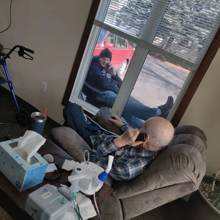 My Assisted Living Is On Lockdown So He Comes Every Day To See His Dad And They Talk Through The Phone, Sweetest Thing Ever