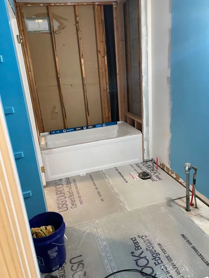 Governor Just Ordered All “Non Life Sustaining” Businesses To Close, Including Construction And Contractors. This Is The Current State Of My Only Bathroom