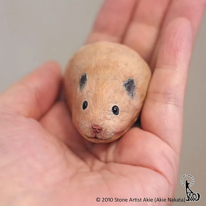 Japanese Artist Brings Stones To Life By Turning Them Into Animals That Fit In The Palm Of Your Hand (30 New Pics)