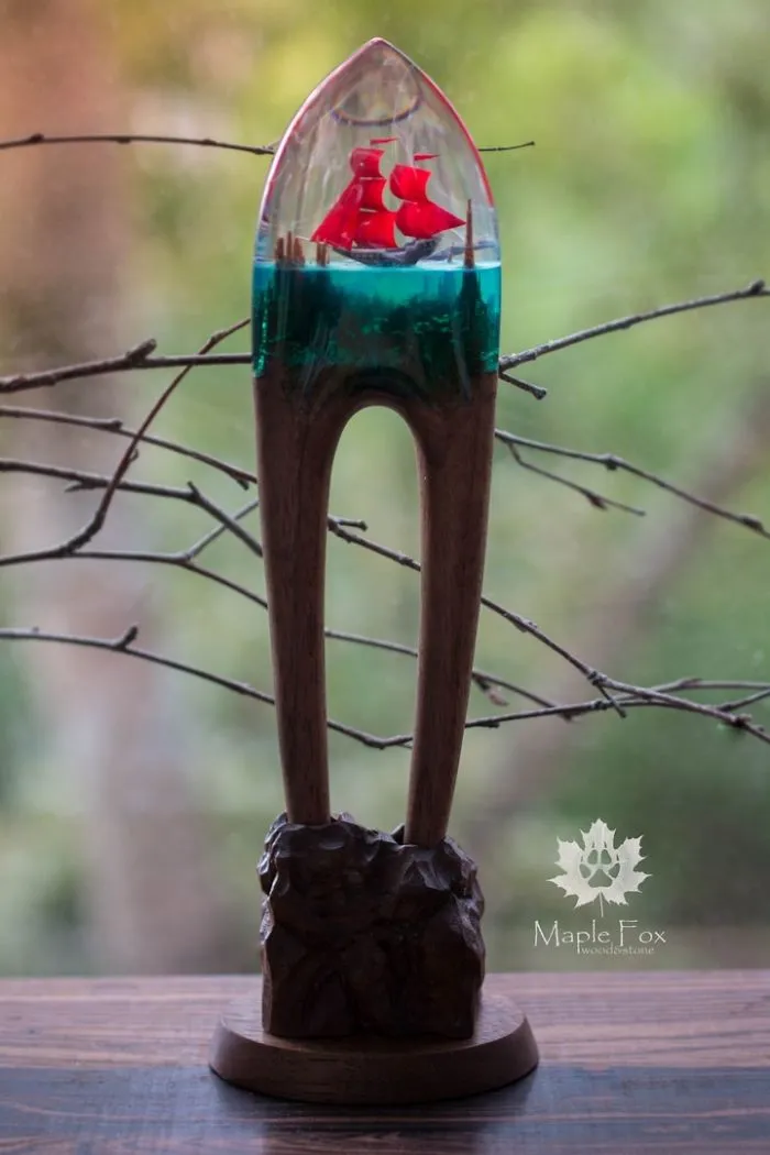 Russian Couple Places Tiny Fantasy-Inspired Worlds Into Their Jewelry And Decor Pieces (69 Pics)