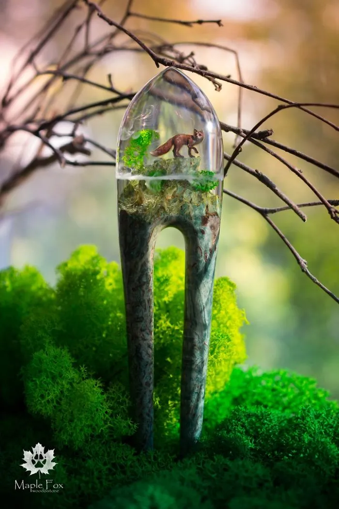 Russian Couple Places Tiny Fantasy-Inspired Worlds Into Their Jewelry And Decor Pieces (69 Pics)