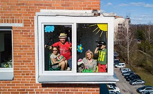 16 Quarantine Portraits That I Took With A Drone To Show Everyone That It Can Be Fun