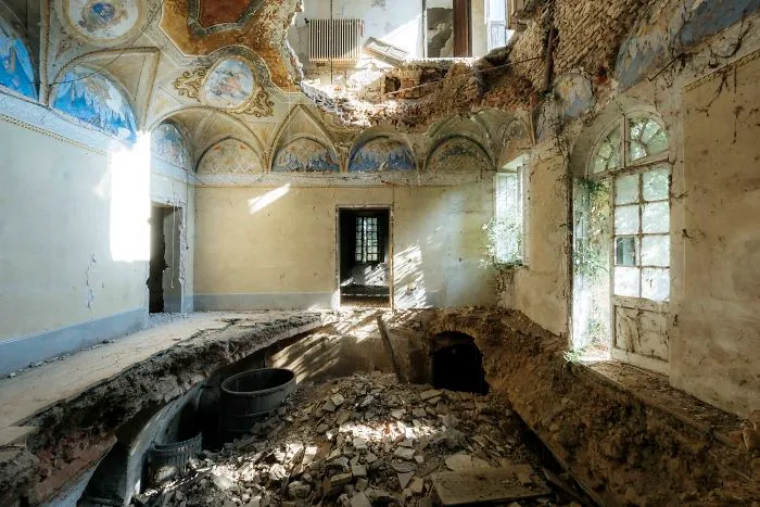 I Travel Through Europe In Search Of Forgotten Places, Here Are 25 Pics Of What I Have Found In Italy