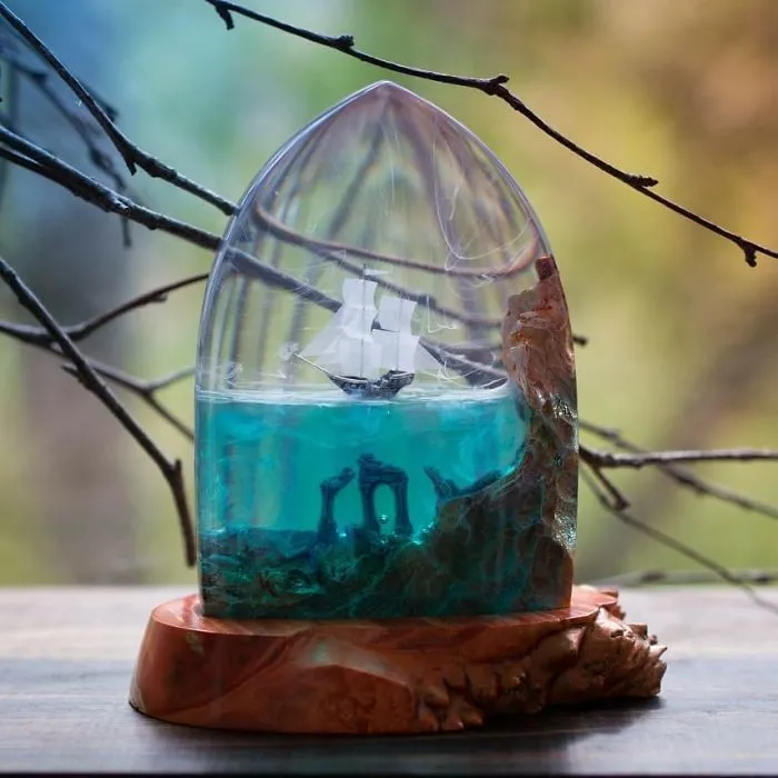 Russian Couple Places Tiny Fantasy-Inspired Worlds Into Their Jewelry And Decor Pieces (69 Pics)