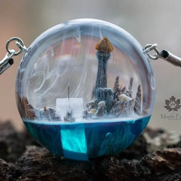 Russian Couple Places Tiny Fantasy-Inspired Worlds Into Their Jewelry And Decor Pieces (69 Pics)