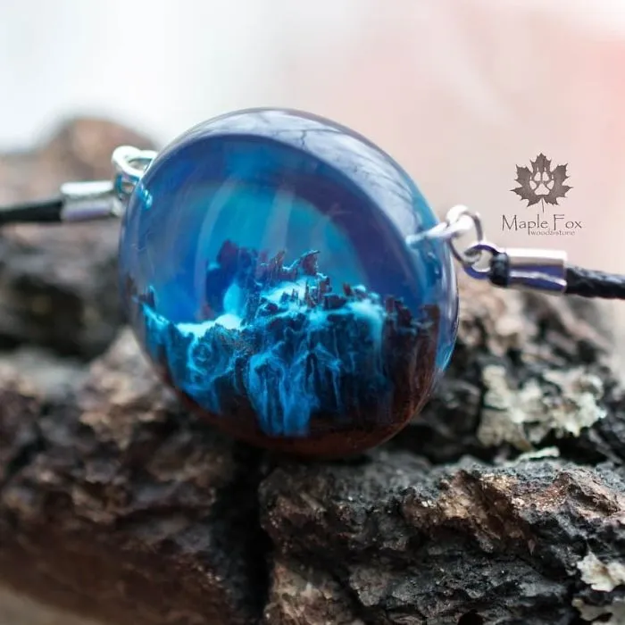 Russian Couple Places Tiny Fantasy-Inspired Worlds Into Their Jewelry And Decor Pieces (69 Pics)