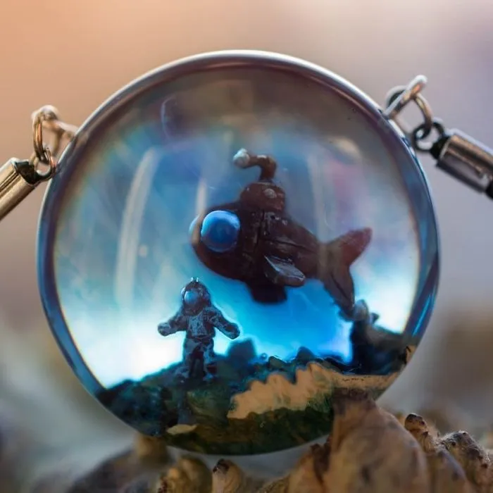 Russian Couple Places Tiny Fantasy-Inspired Worlds Into Their Jewelry And Decor Pieces (69 Pics)