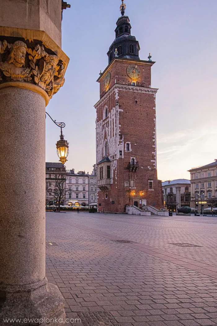 I Explored The Empty Old Town Of Krakow During Coronavirus Pandemic (18 Pics)