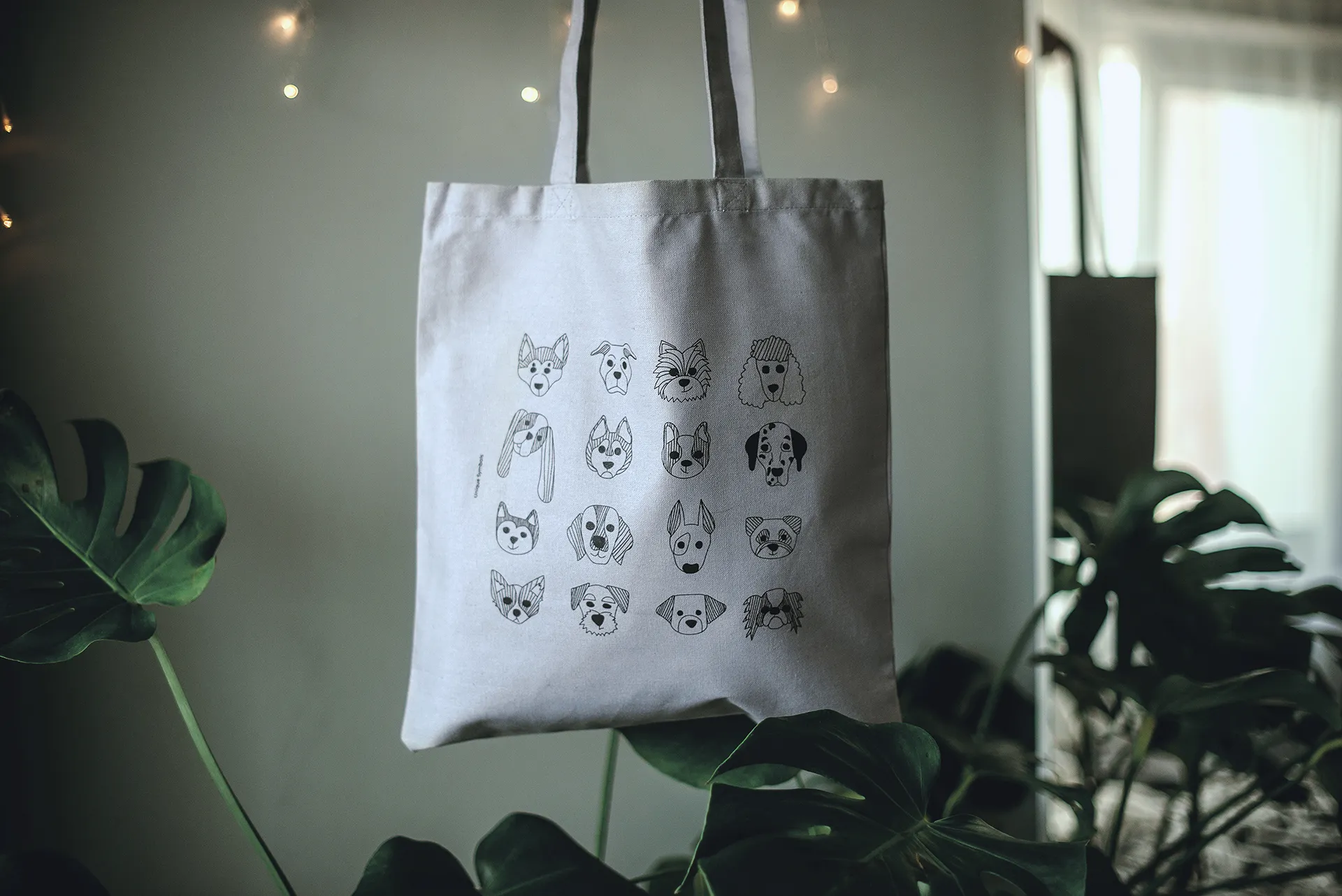 we Created Reusable Bags With Minimalist Illustrations For Creative People