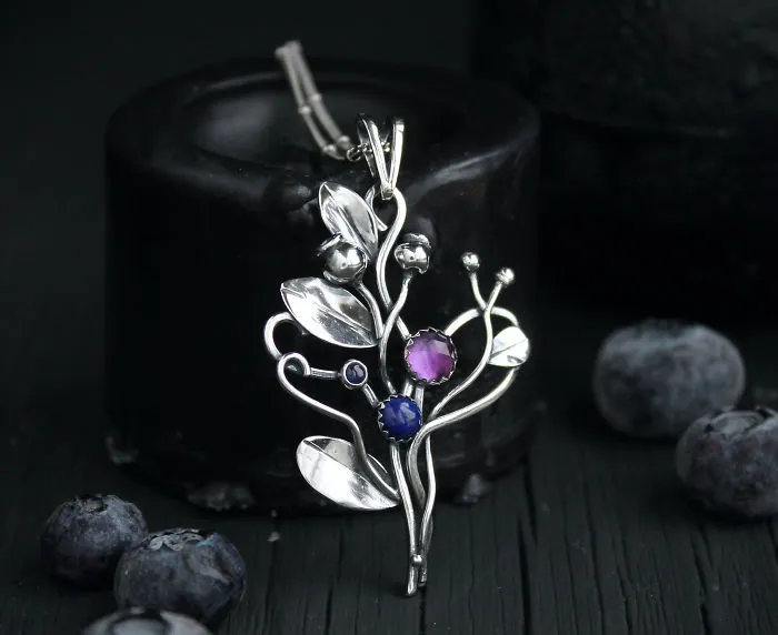 I Make Realistic Plant Jewelry For Nature Lovers