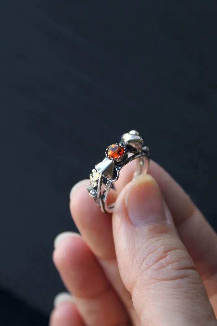 I Make Realistic Plant Jewelry For Nature Lovers