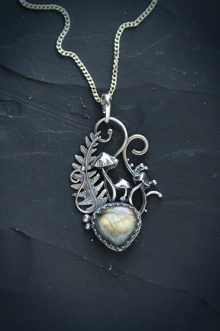 I Make Realistic Plant Jewelry For Nature Lovers