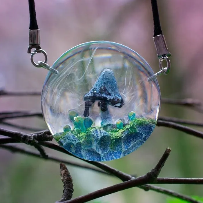 Russian Couple Places Tiny Fantasy-Inspired Worlds Into Their Jewelry And Decor Pieces (69 Pics)