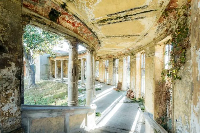 I Travel Through Europe In Search Of Forgotten Places, Here Are 25 Pics Of What I Have Found In Italy